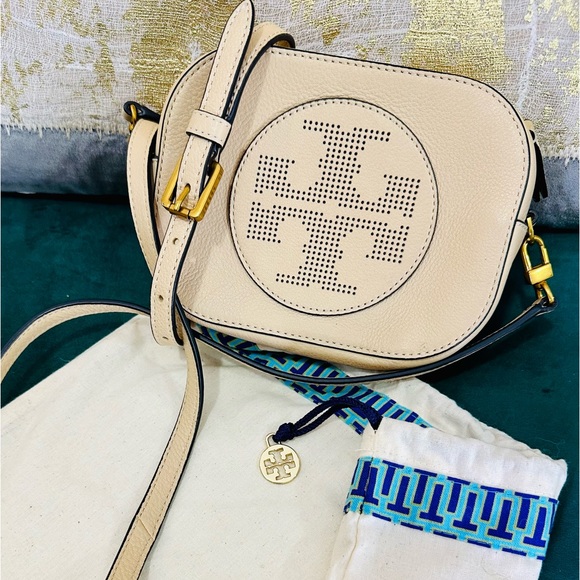 Tory Burch Bags Tory Burch Crossbody Bag In Tan Nude Poshmark